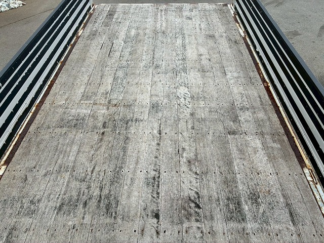 アルミブロックTOYOBODY175馬力5速MT4t8t中型|中古トラックの販売・買取・査定のアイナビ