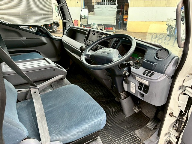 アルミブロックTOYOBODY175馬力5速MT4t8t中型|中古トラックの販売・買取・査定のアイナビ