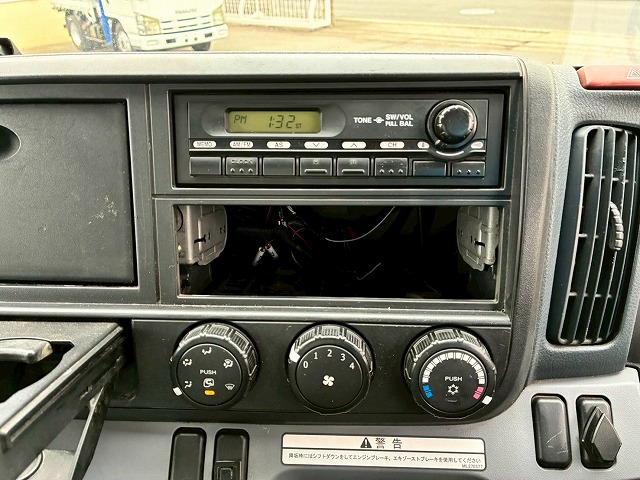 アルミブロックTOYOBODY175馬力5速MT4t8t中型|中古トラックの販売・買取・査定のアイナビ