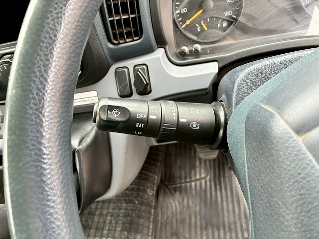 アルミブロックTOYOBODY175馬力5速MT4t8t中型|中古トラックの販売・買取・査定のアイナビ