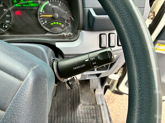 アルミブロックTOYOBODY175馬力5速MT4t8t中型|中古トラックの販売・買取・査定のアイナビ