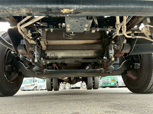 アルミブロックTOYOBODY175馬力5速MT4t8t中型|中古トラックの販売・買取・査定のアイナビ