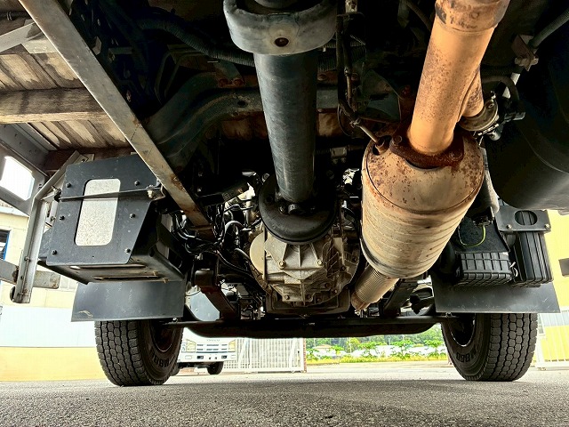 アルミブロックTOYOBODY175馬力5速MT4t8t中型|中古トラックの販売・買取・査定のアイナビ