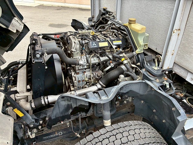 アルミブロックTOYOBODY175馬力5速MT4t8t中型|中古トラックの販売・買取・査定のアイナビ