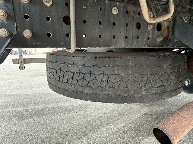 アルミブロックTOYOBODY175馬力5速MT4t8t中型|中古トラックの販売・買取・査定のアイナビ