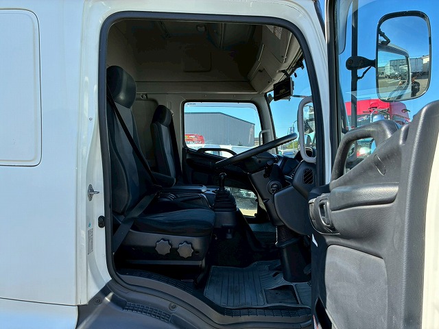 ハイルーフフルキャブ日本トレクス240馬力6速MT4t8t|中古トラックの販売・買取・査定のアイナビ