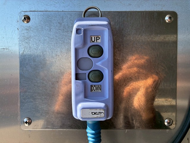 ハイルーフフルキャブ日本トレクス240馬力6速MT4t8t|中古トラックの販売・買取・査定のアイナビ