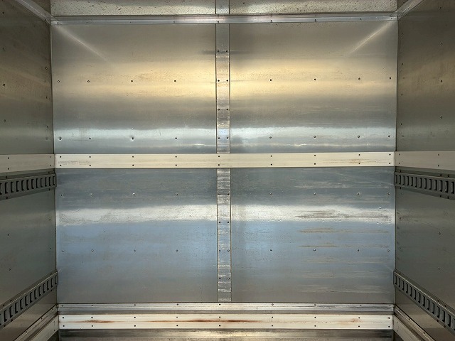 ハイルーフフルキャブ日本トレクス240馬力6速MT4t8t|中古トラックの販売・買取・査定のアイナビ