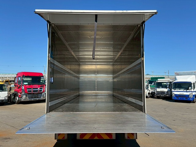 ハイルーフフルキャブ日本トレクス240馬力6速MT4t8t|中古トラックの販売・買取・査定のアイナビ