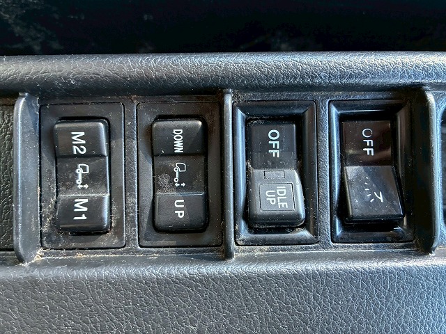 ハイルーフフルキャブ日本トレクス240馬力6速MT4t8t|中古トラックの販売・買取・査定のアイナビ