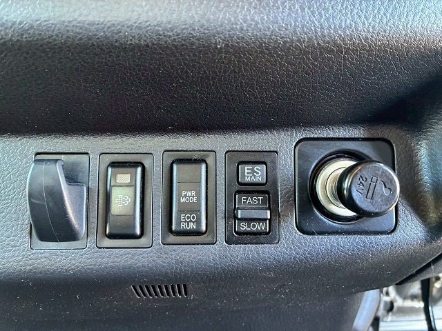 ハイルーフフルキャブ日本トレクス240馬力6速MT4t8t|中古トラックの販売・買取・査定のアイナビ