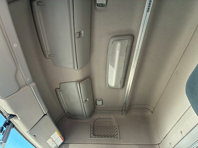 ハイルーフフルキャブ日本トレクス240馬力6速MT4t8t|中古トラックの販売・買取・査定のアイナビ