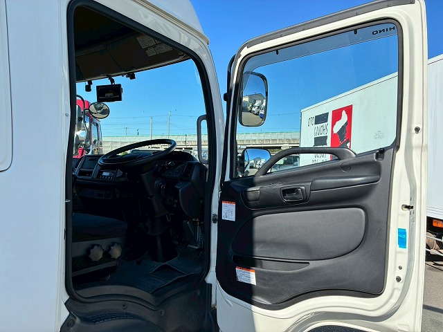 ハイルーフフルキャブ日本トレクス240馬力6速MT4t8t|中古トラックの販売・買取・査定のアイナビ