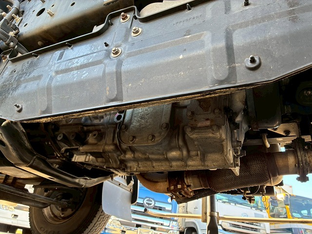 ハイルーフフルキャブ日本トレクス240馬力6速MT4t8t|中古トラックの販売・買取・査定のアイナビ