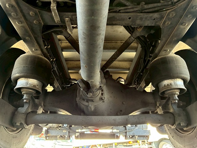 ハイルーフフルキャブ日本トレクス240馬力6速MT4t8t|中古トラックの販売・買取・査定のアイナビ