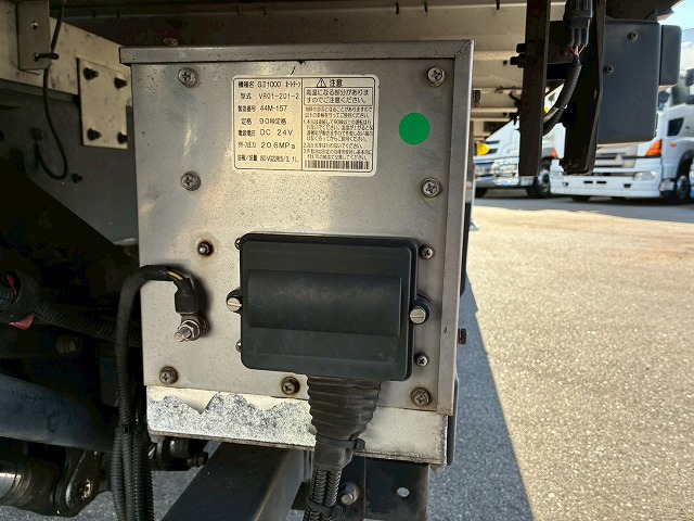 ハイルーフフルキャブ日本トレクス240馬力6速MT4t8t|中古トラックの販売・買取・査定のアイナビ