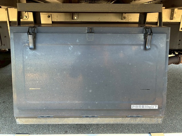 ハイルーフフルキャブ日本トレクス240馬力6速MT4t8t|中古トラックの販売・買取・査定のアイナビ