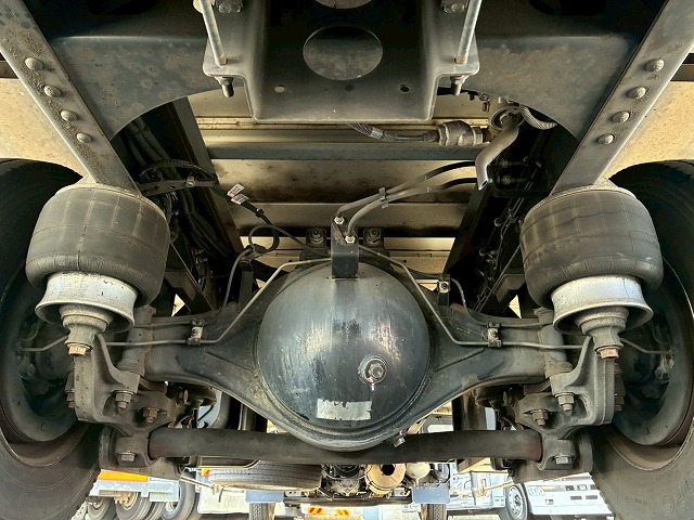 ハイルーフフルキャブ日本トレクス240馬力6速MT4t8t|中古トラックの販売・買取・査定のアイナビ