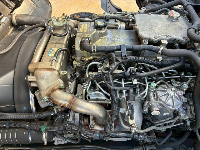 ハイルーフフルキャブ日本トレクス240馬力6速MT4t8t|中古トラックの販売・買取・査定のアイナビ