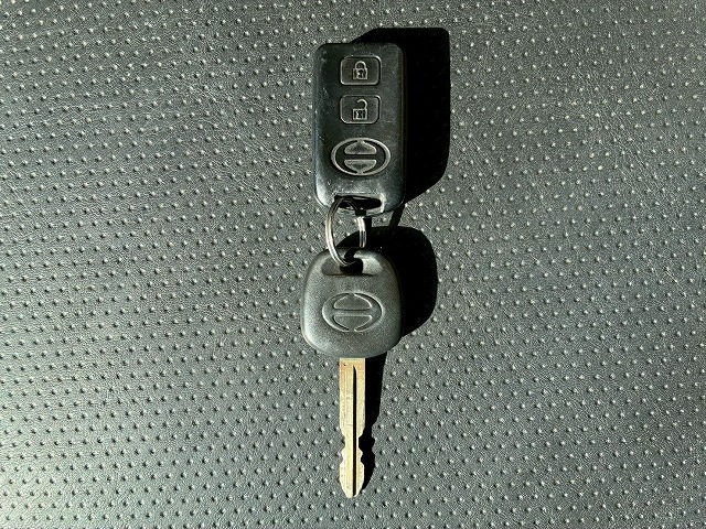 ハイルーフフルキャブ日本トレクス240馬力6速MT4t8t|中古トラックの販売・買取・査定のアイナビ