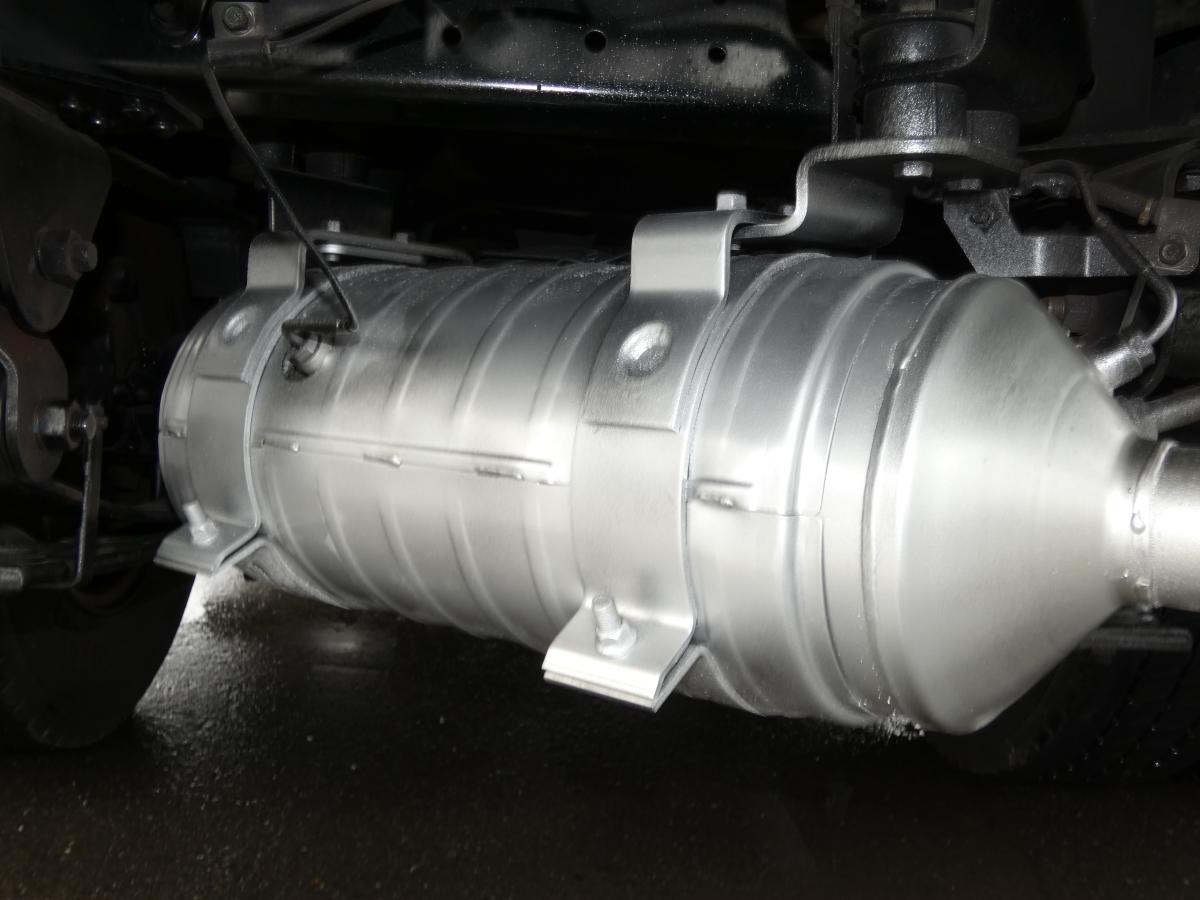 2トン 平ボディ 電動ミラー|中古トラックの販売・買取・査定のアイナビ