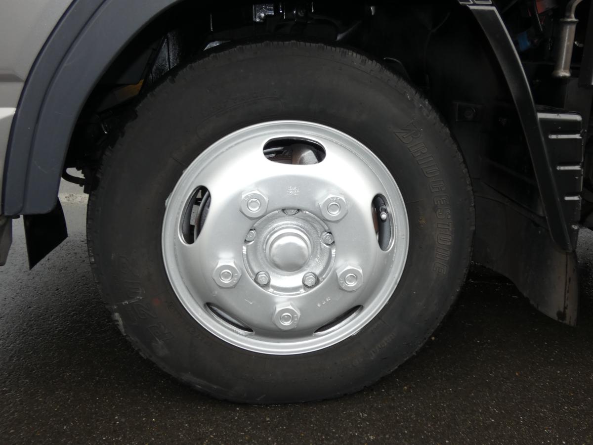 2トン 平ボディ 電動ミラー|中古トラックの販売・買取・査定のアイナビ