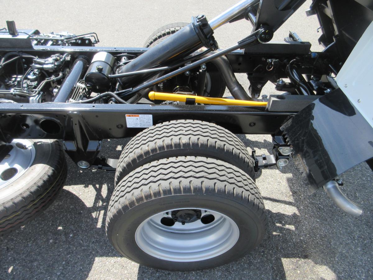 土砂ダンプ オートマチック 積載2トン 強化3方開 !!|中古トラックの販売・買取・査定のアイナビ