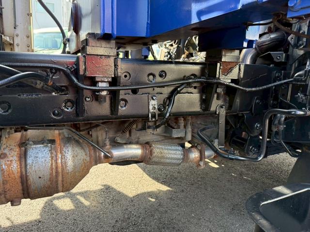 日野デュトロクレーン|中古トラックの販売・買取・査定のアイナビ