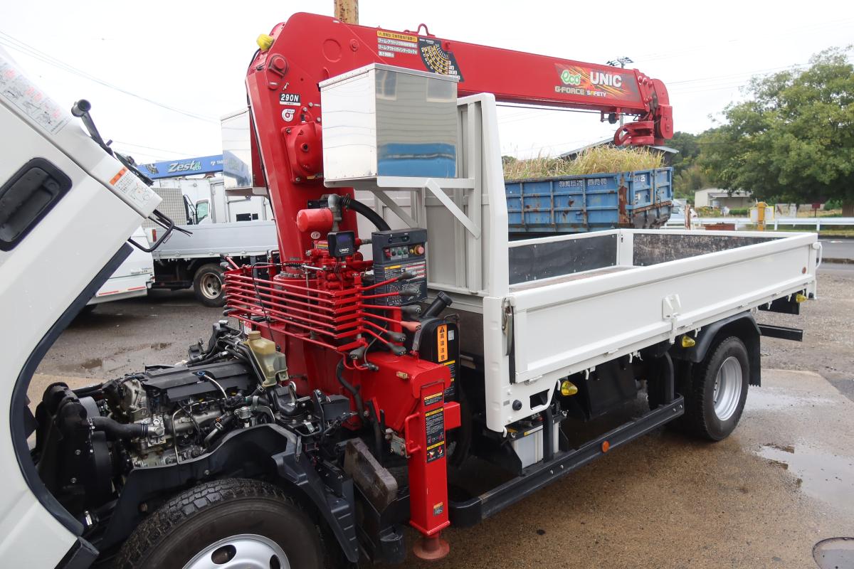 標準ロング 4段クレーンラジコン付き 積載3000kg 2.9t吊り|中古トラックの販売・買取・査定のアイナビ