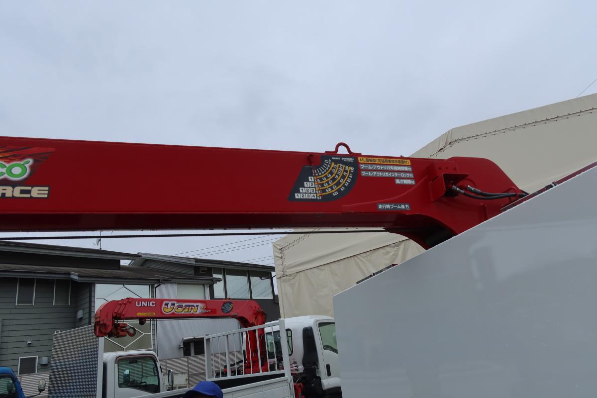 標準ロング 4段クレーンラジコン付き 積載3000kg 2.9t吊り|中古トラックの販売・買取・査定のアイナビ