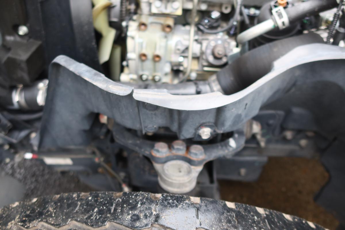 標準ロング 4段クレーンラジコン付き 積載3000kg 2.9t吊り|中古トラックの販売・買取・査定のアイナビ