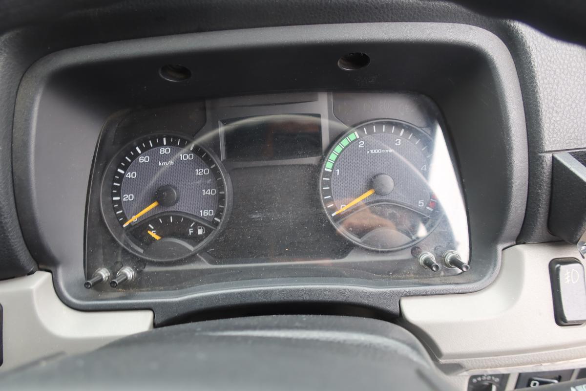 標準ロング 4段クレーンラジコン付き 積載3000kg 2.9t吊り|中古トラックの販売・買取・査定のアイナビ