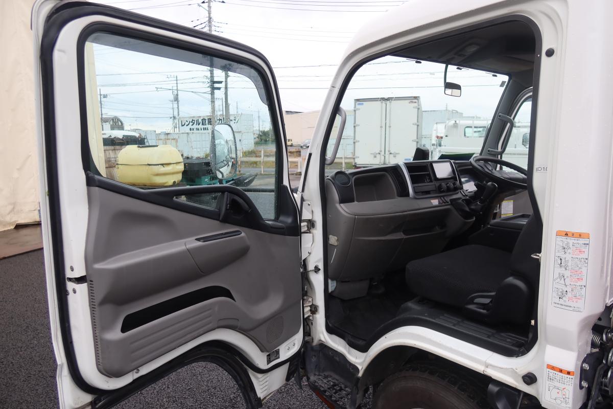 標準ロング 4段クレーンラジコン付き 積載3000kg 2.9t吊り|中古トラックの販売・買取・査定のアイナビ