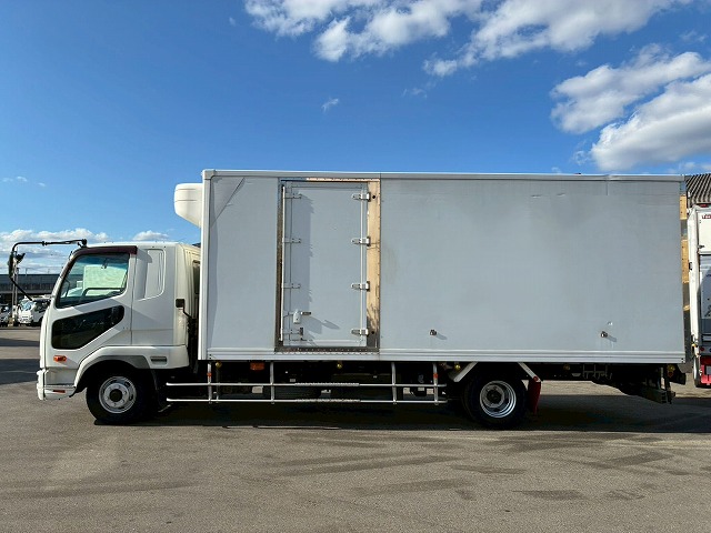 フルキャブ6000東プレR404Aキーストンフロアスタンバイ装置|中古トラックの販売・買取・査定のアイナビ