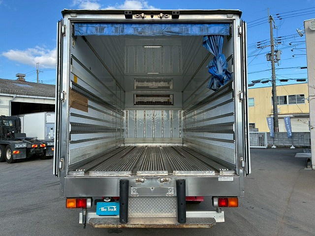 フルキャブ6000東プレR404Aキーストンフロアスタンバイ装置|中古トラックの販売・買取・査定のアイナビ