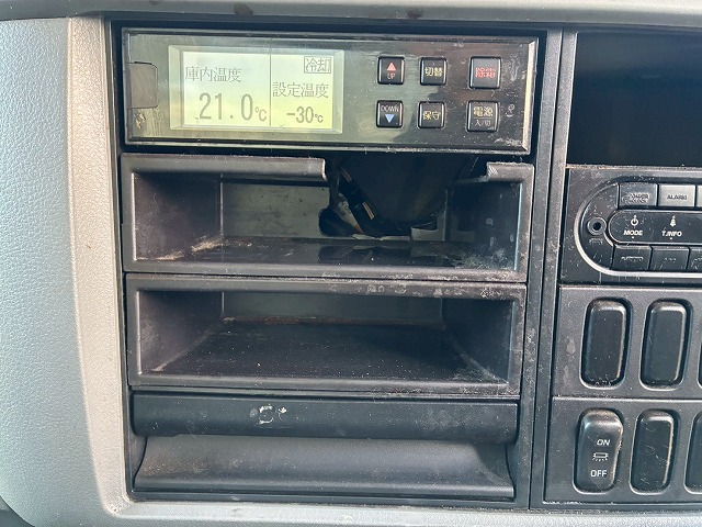 フルキャブ6000東プレR404Aキーストンフロアスタンバイ装置|中古トラックの販売・買取・査定のアイナビ