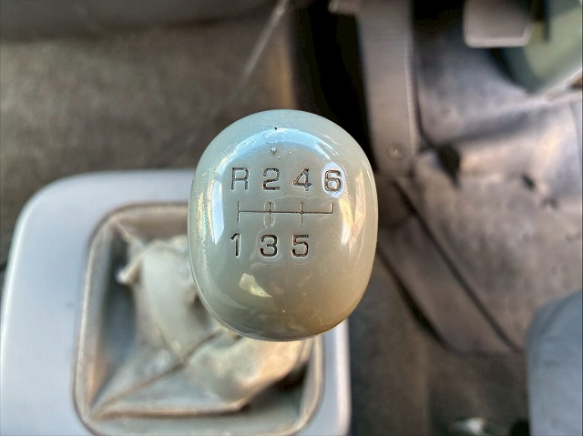 フルキャブ6000東プレR404Aキーストンフロアスタンバイ装置|中古トラックの販売・買取・査定のアイナビ