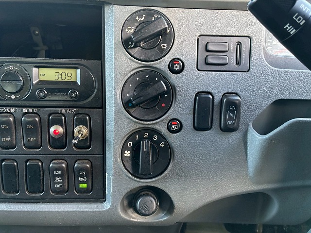 フルキャブ6000東プレR404Aキーストンフロアスタンバイ装置|中古トラックの販売・買取・査定のアイナビ