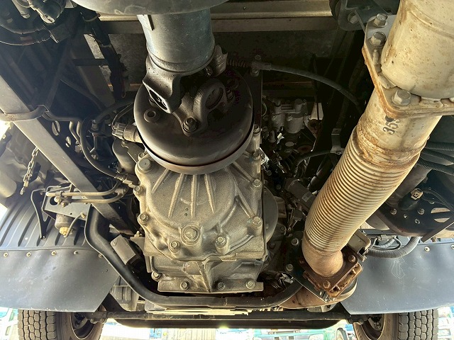 フルキャブ6000東プレR404Aキーストンフロアスタンバイ装置|中古トラックの販売・買取・査定のアイナビ