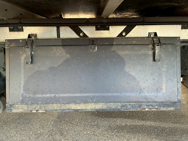 フルキャブ6000東プレR404Aキーストンフロアスタンバイ装置|中古トラックの販売・買取・査定のアイナビ