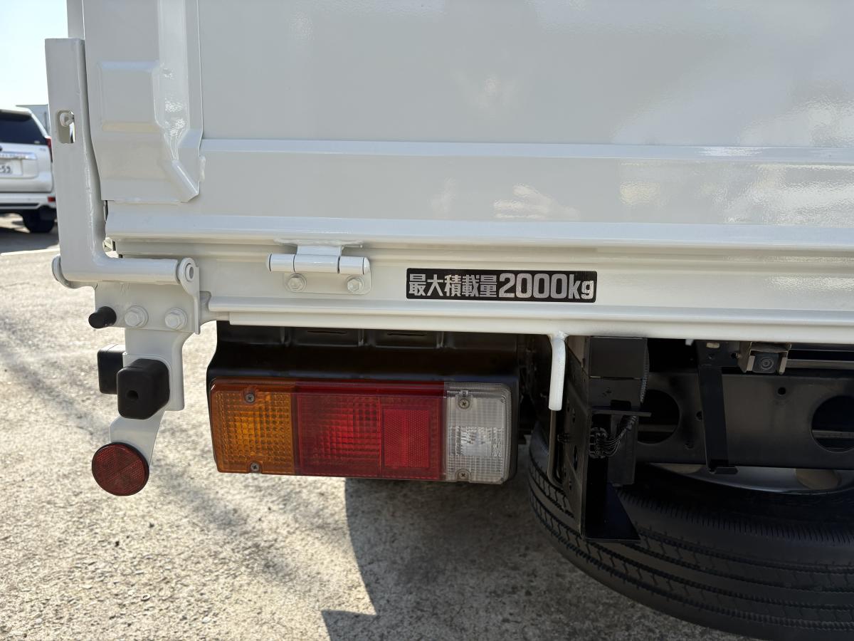 H27デュトロ セミロング 2t|中古トラックの販売・買取・査定のアイナビ