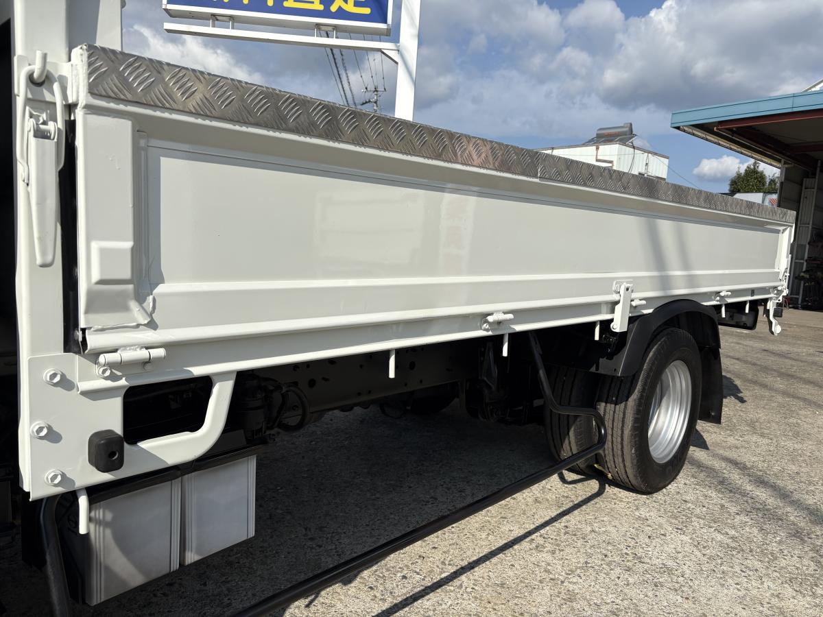 H27デュトロ セミロング 2t|中古トラックの販売・買取・査定のアイナビ