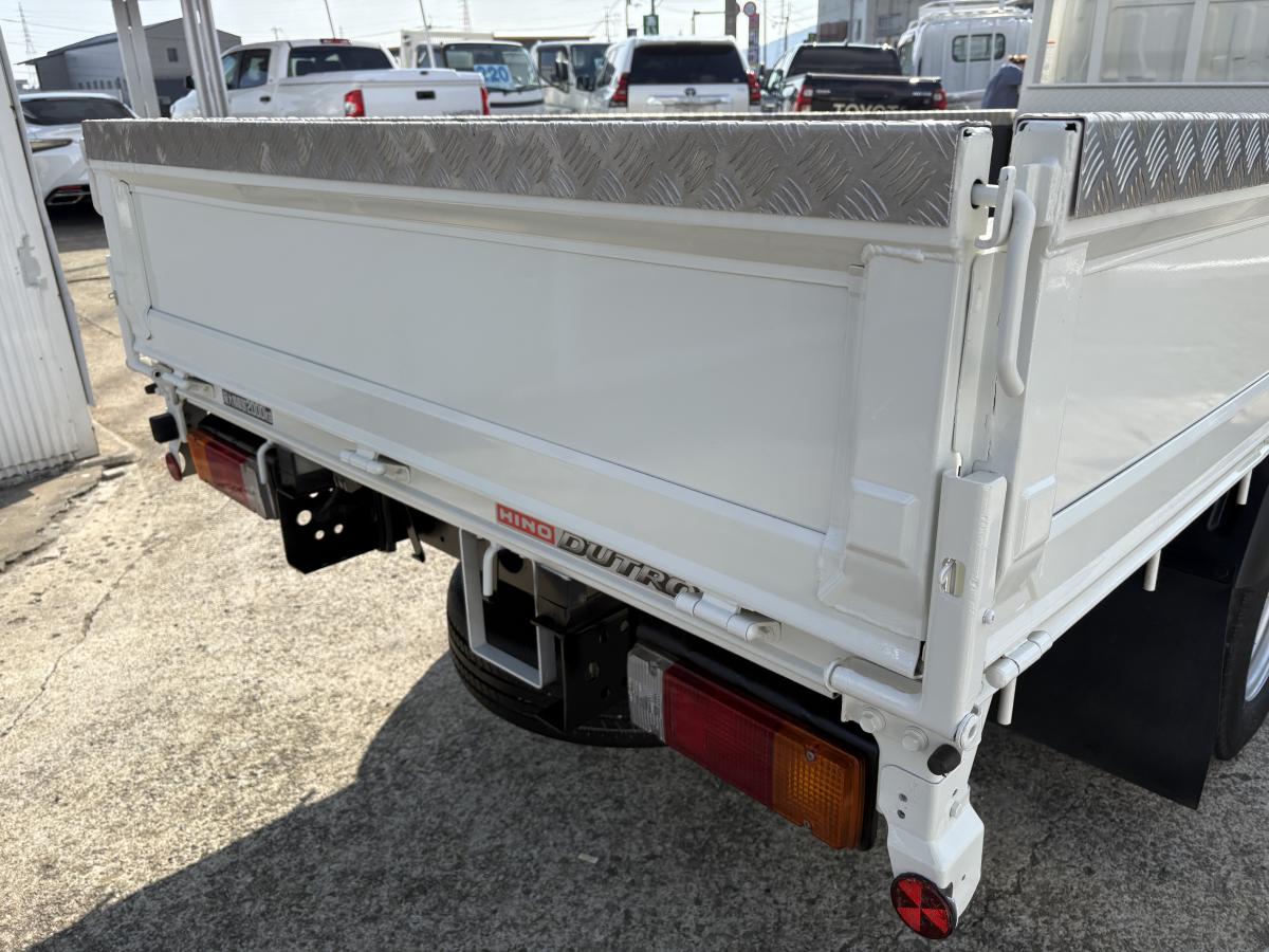 H27デュトロ セミロング 2t|中古トラックの販売・買取・査定のアイナビ