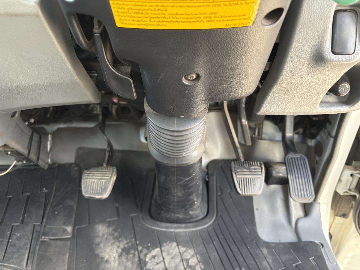 H27デュトロ セミロング 2t|中古トラックの販売・買取・査定のアイナビ