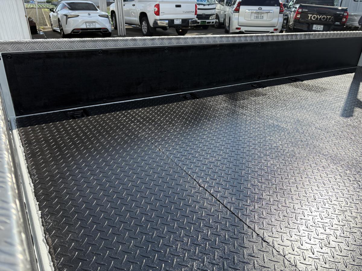 H27デュトロ セミロング 2t|中古トラックの販売・買取・査定のアイナビ