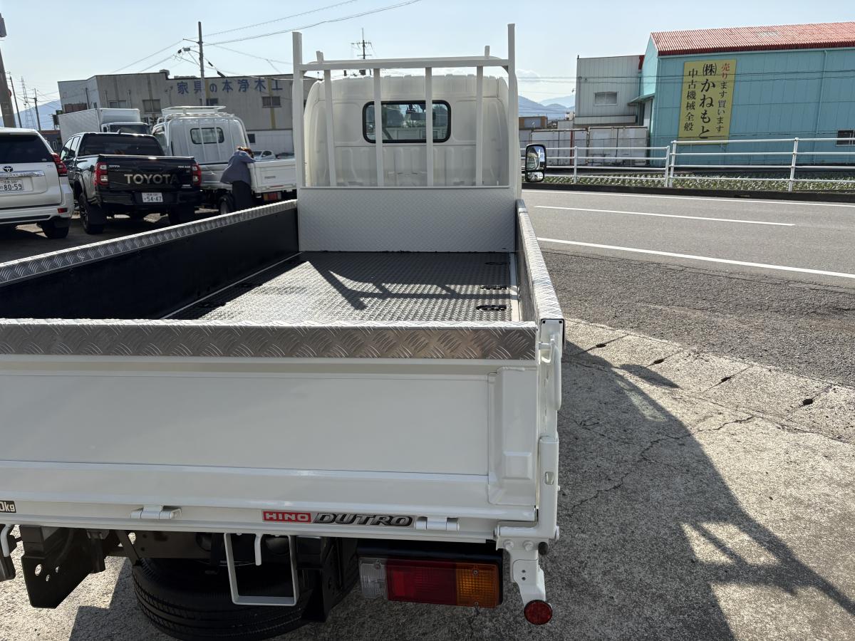 H27デュトロ セミロング 2t|中古トラックの販売・買取・査定のアイナビ
