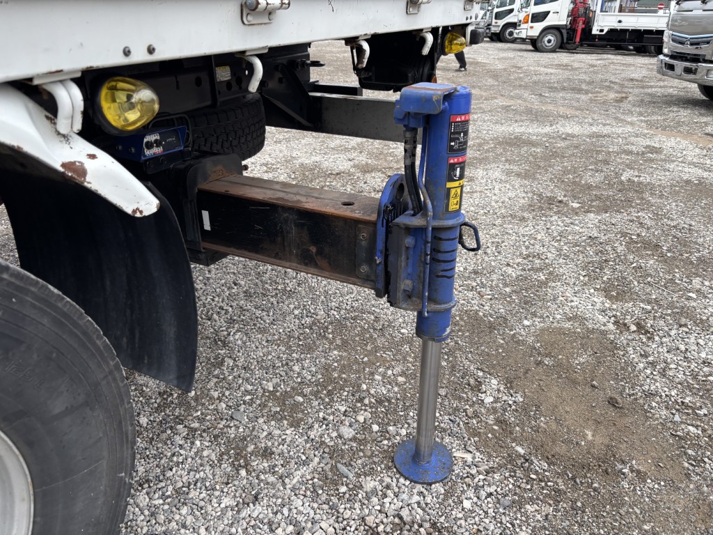 5段ブームWキャブタダノラジコン角足|中古トラックの販売・買取・査定のアイナビ