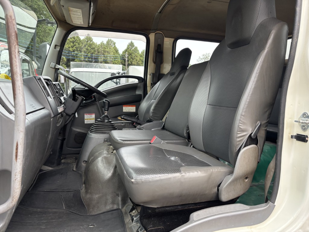 5段ブームWキャブタダノラジコン角足|中古トラックの販売・買取・査定のアイナビ