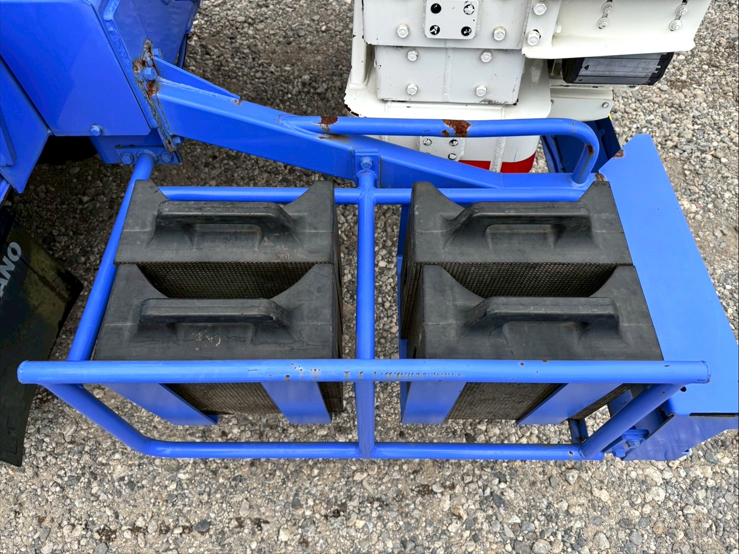 日野　デュトロ　橋梁点検車　アワメーター861h　6MT　ワイド　セミロング　高所作業車　ブリッジチェッカー|中古トラックの販売・買取・査定のアイナビ