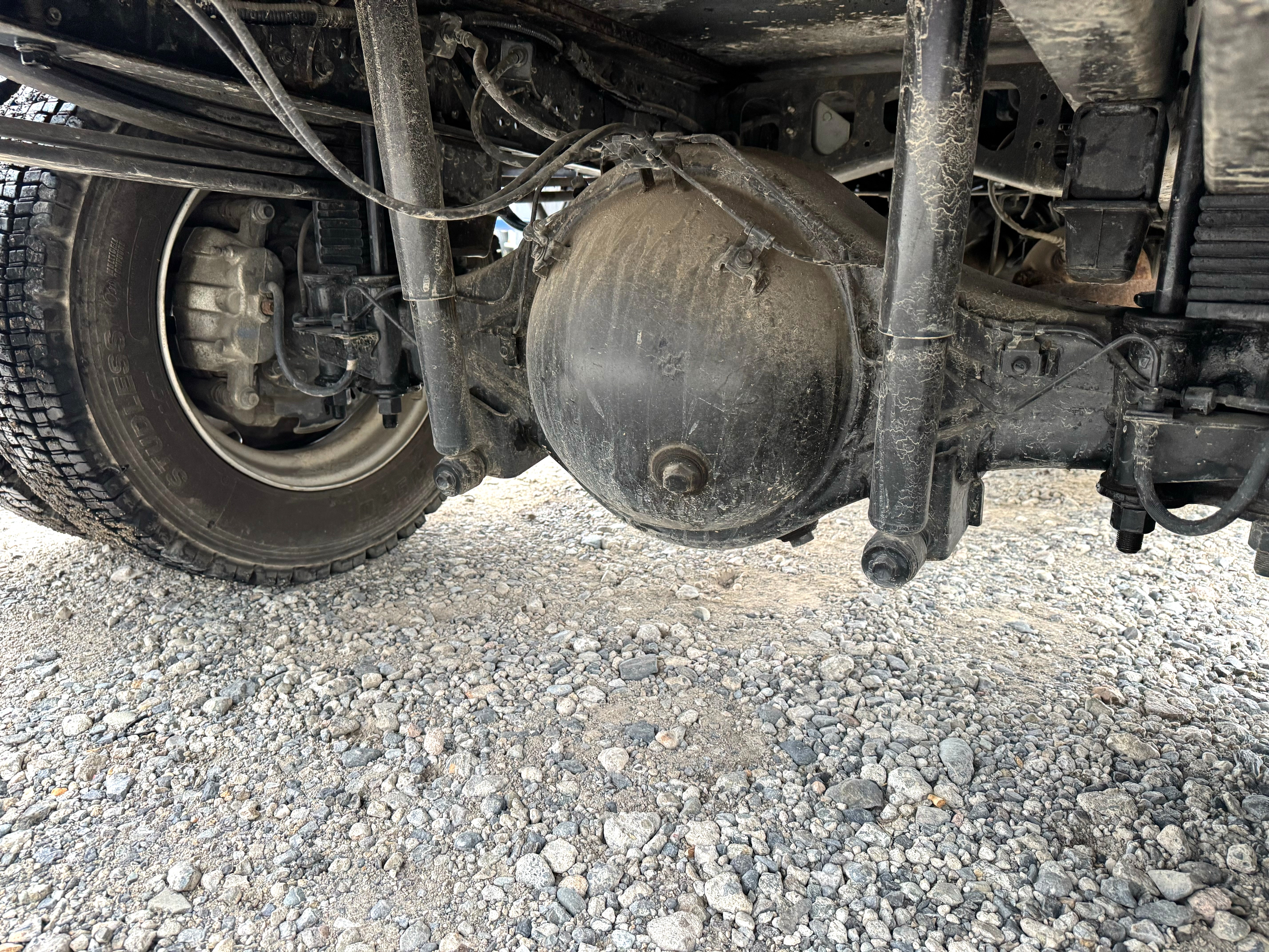 日野　デュトロ　橋梁点検車　アワメーター861h　6MT　ワイド　セミロング　高所作業車　ブリッジチェッカー|中古トラックの販売・買取・査定のアイナビ